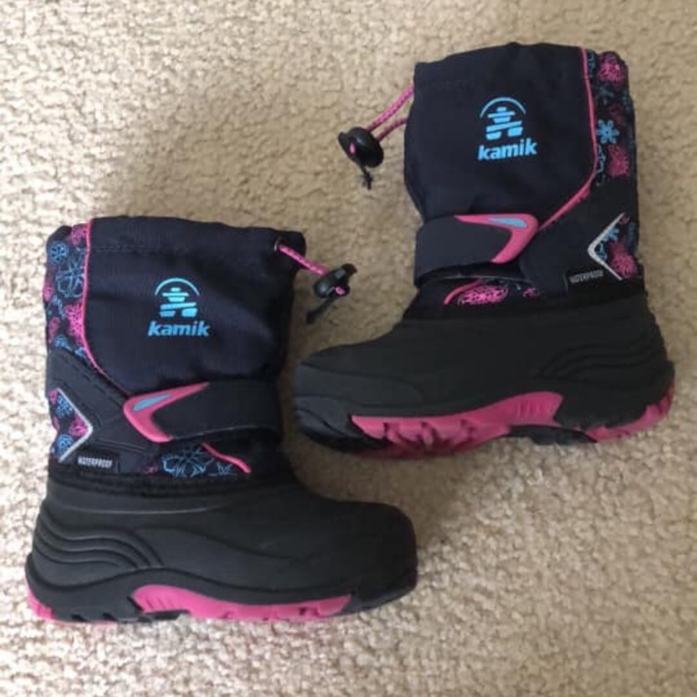 Kamik little girls snow boots